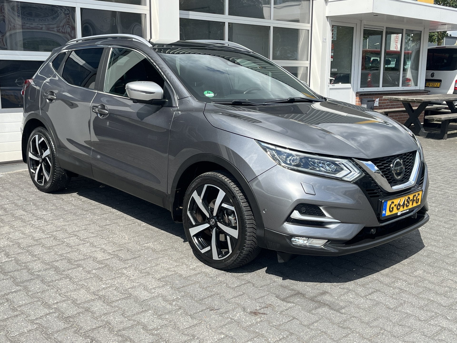 Nissan QASHQAI 1.3 DIG-T Tekna Airco Cruise controle Lederbe, Auto's, Voorwielaandrijving, 687 kg, Gebruikt, 4 cilinders
