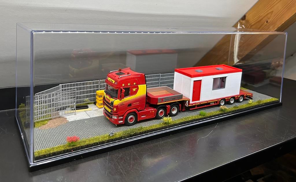 Stolp vitrine met diorama bouwplaats(51cm), Hobby en Vrije tijd, Modelauto's | 1:50, Ophalen of Verzenden, Nieuw, Overige typen