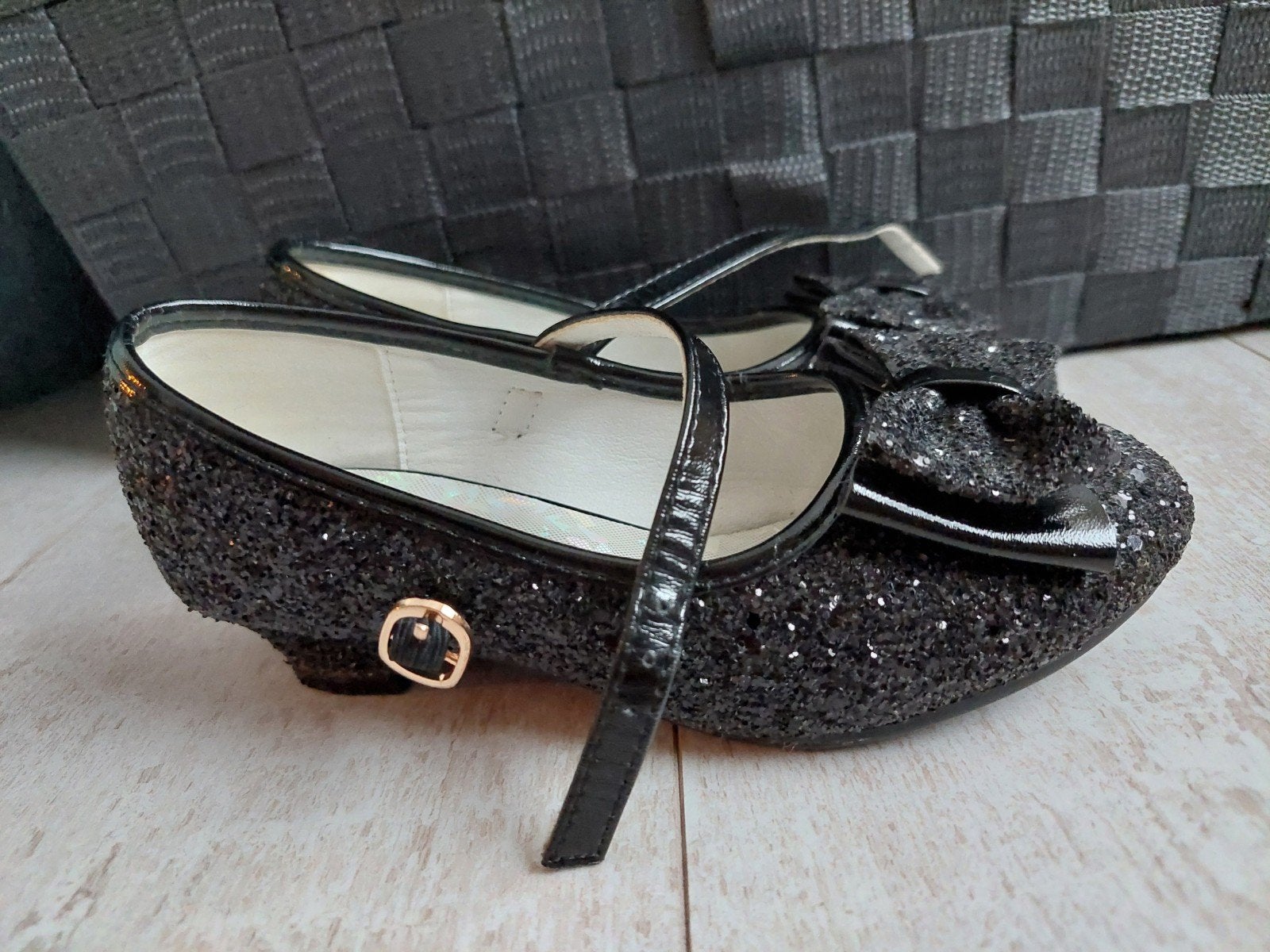 Wednesday verkleed schoen schoentjes hakjes zwart glitter, Verzenden, Zo goed als nieuw, Meisje, Schoenen