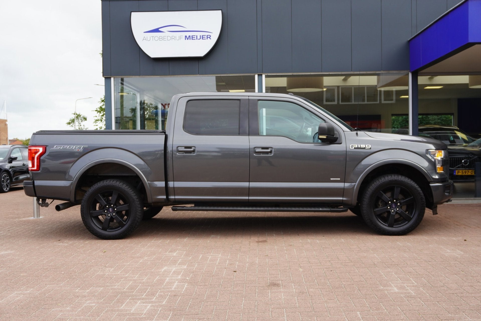 Ford F150 XLT Automaat | Navigatie | Airco | Elek. pakket |, Auto's, Automaat, Euro 5, Stof, Gebruikt