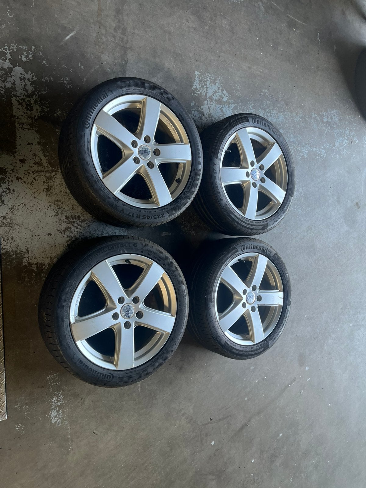 Audi lichtmetalen wielen 17inch, Ophalen, Banden en Velgen, Nieuw, 17 inch