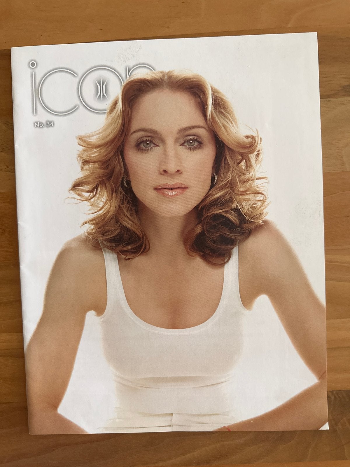 Madonna Icon Magazine No. 34 - Zeldzaam verzamelobject, Verzenden, Zo goed als nieuw