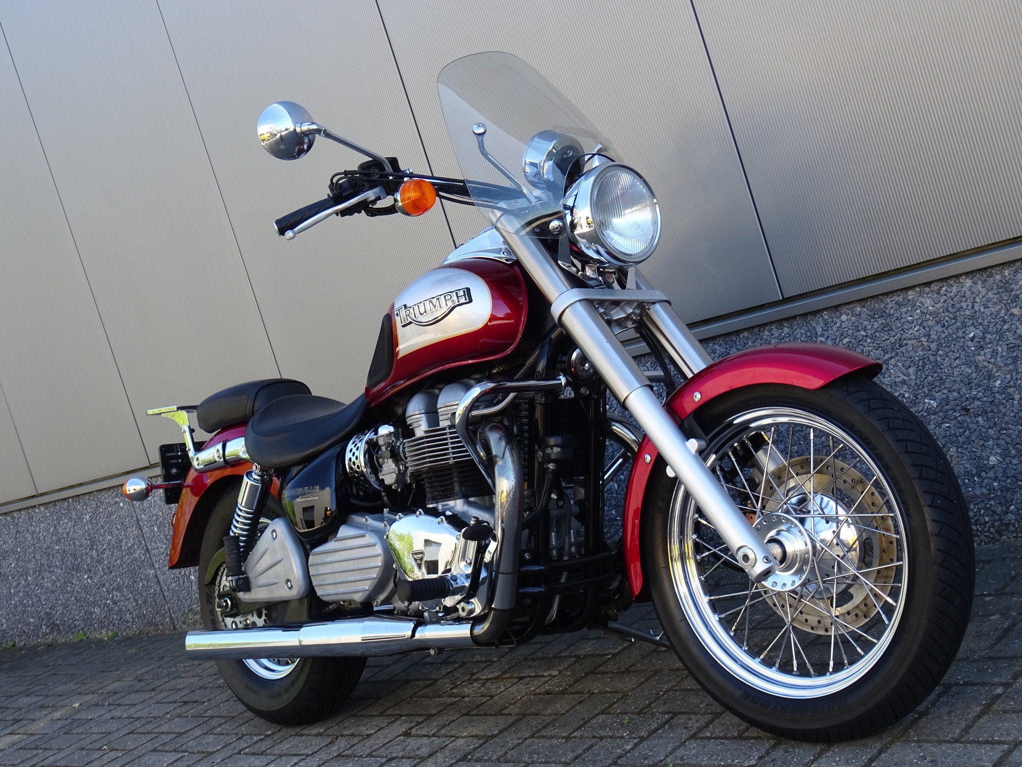 Triumph BONNEVILLE AMERICA (bj 2003), 790 cc, Chopper, Bedrijf