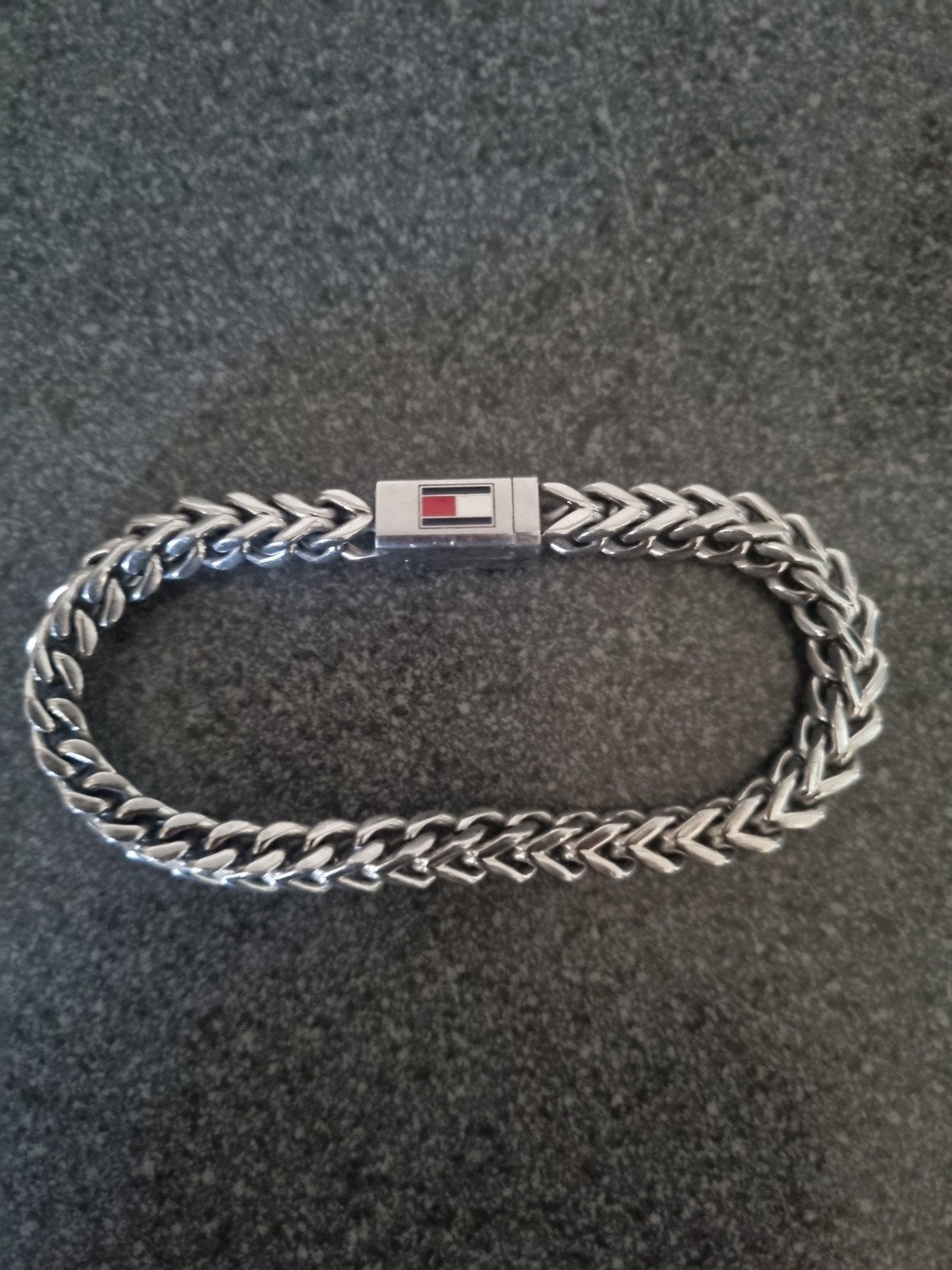 Tommy Hilfiger Heren Armband - Zilverkleurig Schakel, Sieraden, Tassen en Uiterlijk, Armbanden, Zo goed als nieuw, Staal, Zilver