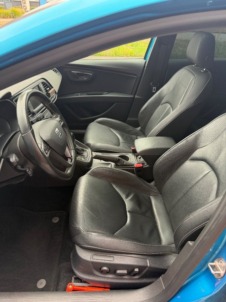Foto 6 van Seat Leon Cupra 2.0 TSI ST DSG 2016 Blauw