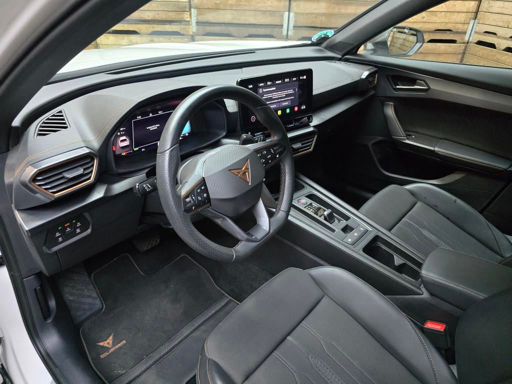 CUPRA Formentor E-Hybride 204 PK Pano Clima Cruise Navi Came, Auto's, Gebruikt, Zwart, 4 cilinders, Formentor