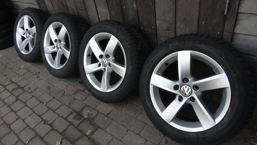 Volkswagen Golf,Caddy,Touran alu velgen, winterbanden 16inch, Ophalen, Gebruikt, 16 inch, Banden en Velgen