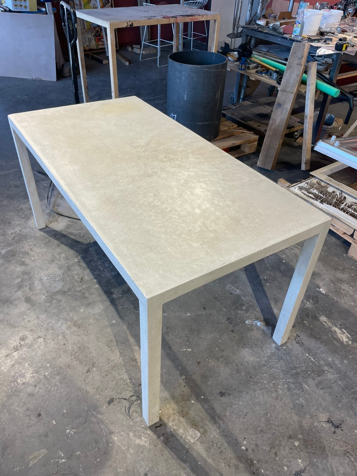 Betonlook tafel van polymeerbeton - 80x160cm, Ophalen, Gebruikt, Rechthoekig, Overige materialen