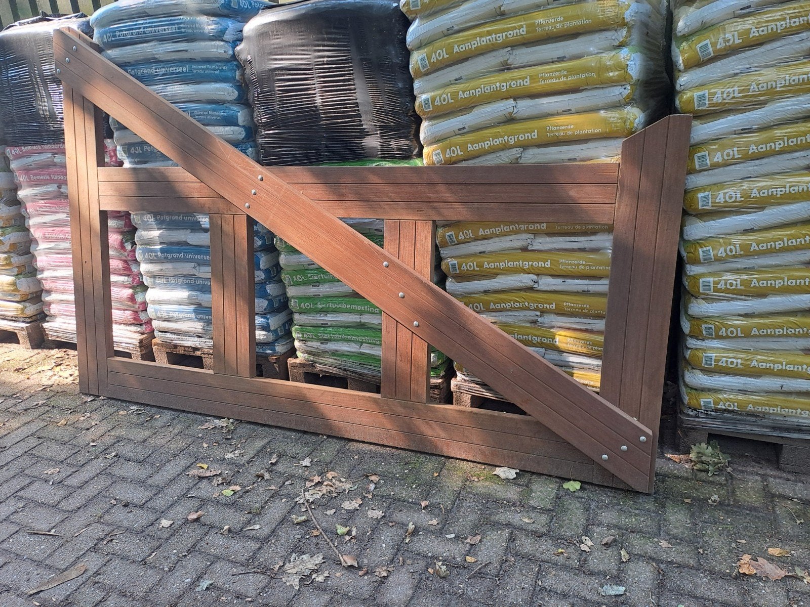 Prachtig nieuw hardhouten hek - 2.50m breed, 1.70m hoog, Ophalen, Nieuw, Hout, Tuinhek
