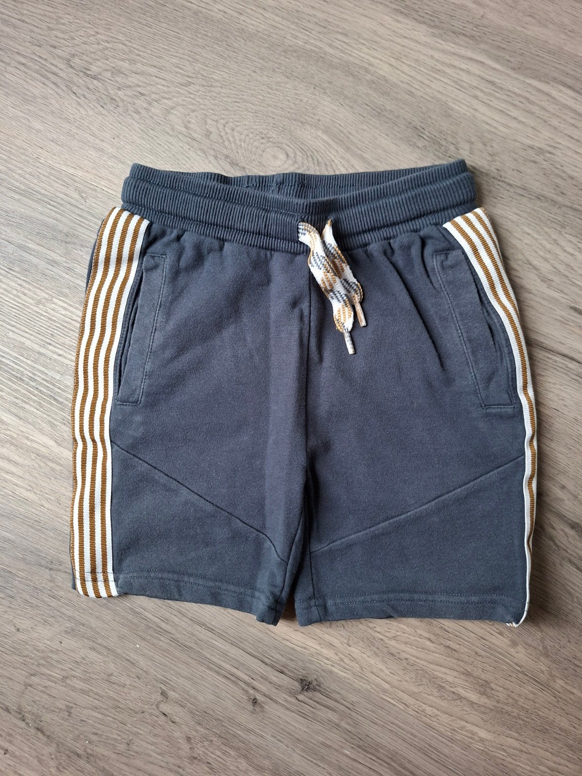 Djdutchjeans korte broek maat 116, Kinderen en Baby's, Broek, Gebruikt, Ophalen of Verzenden, Djdutchjeans