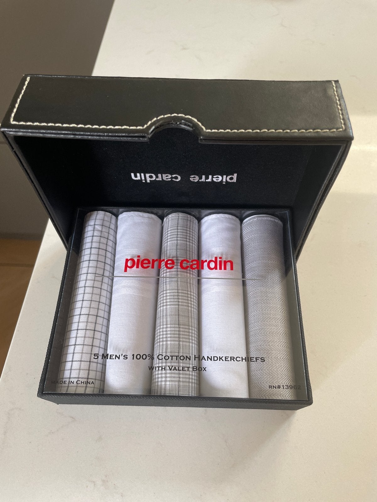 Pierre Cardin Lederen Box met Zakdoeken, Ophalen of Verzenden, Nieuw