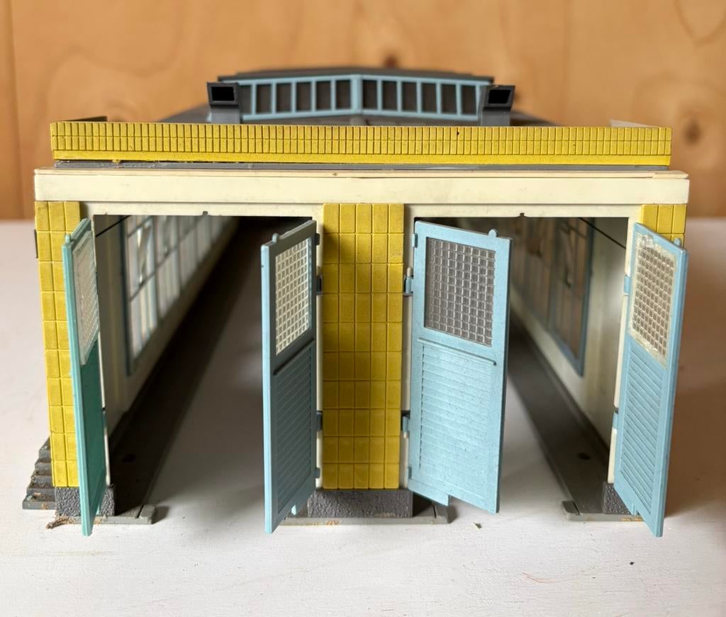 Locomotief loods voor modelspoor H0, Overige merken, Gelijkstroom of Wisselstroom, Brug, Tunnel of Gebouw, Ophalen of Verzenden