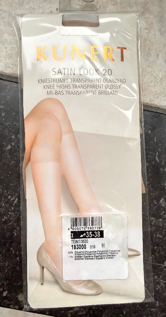 Nieuw: 1 paar Kunert kniekous satin look 20 – maat 35-38 , Sokken en Kniesokken, Overige kleuren, Maat 35 t/m 38, Nieuw