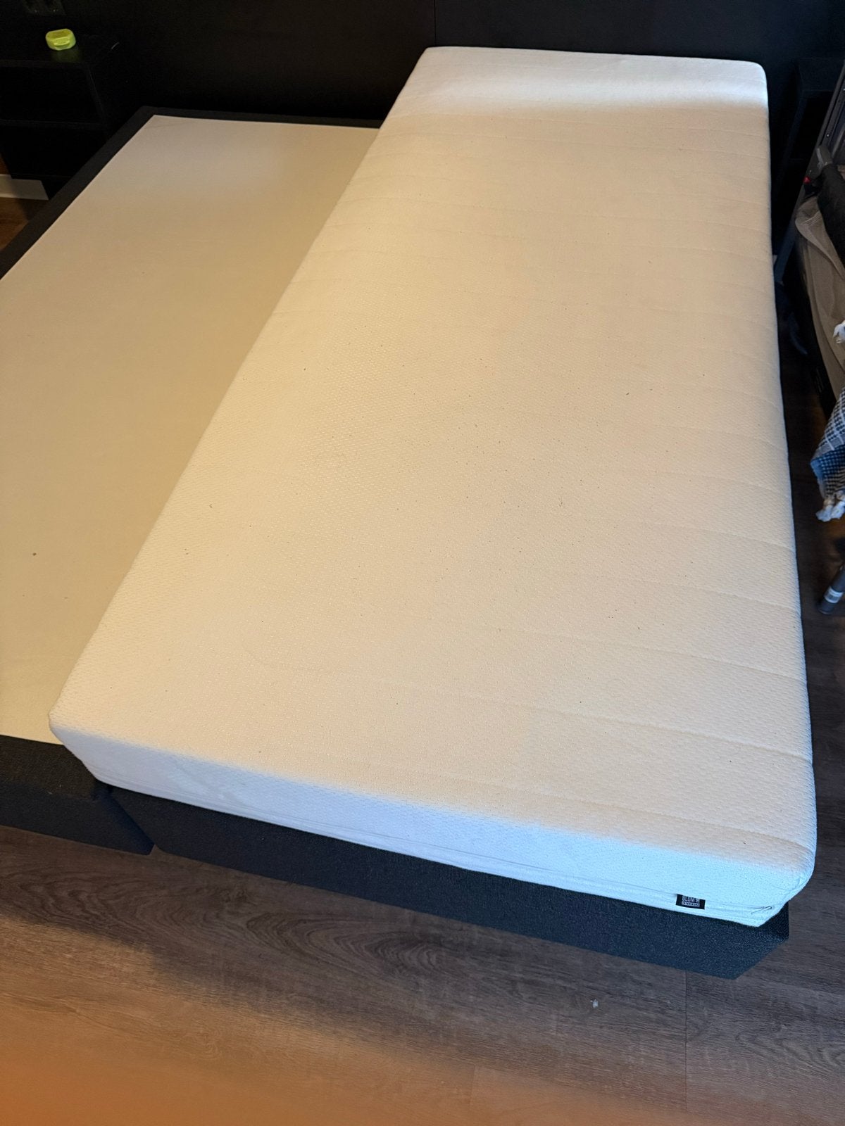 Eenpersoonsbed 90x210 cm - Bloom Interior - Medium stevig, Ophalen, 90 cm, Eenpersoons, 210 cm