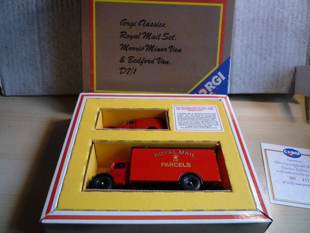 Royal Mail set Morris Minor en Bedford Van  Corgi Toys 1:43, Hobby en Vrije tijd, Modelauto's | 1:43, Ophalen of Verzenden, Zo goed als nieuw
