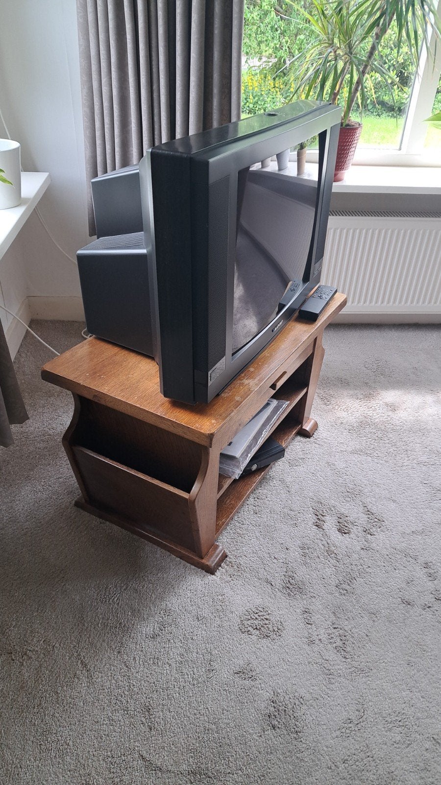 Eikenhouten tv-tafeltje - Opknapper, Ophalen, Gebruikt, Eikenhout, 50 tot 100 cm