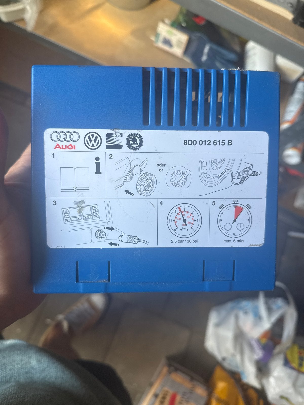 Audi/VW/Skoda bandenreparatieset compressor 8D0012615B, Ophalen of Verzenden, Zo goed als nieuw