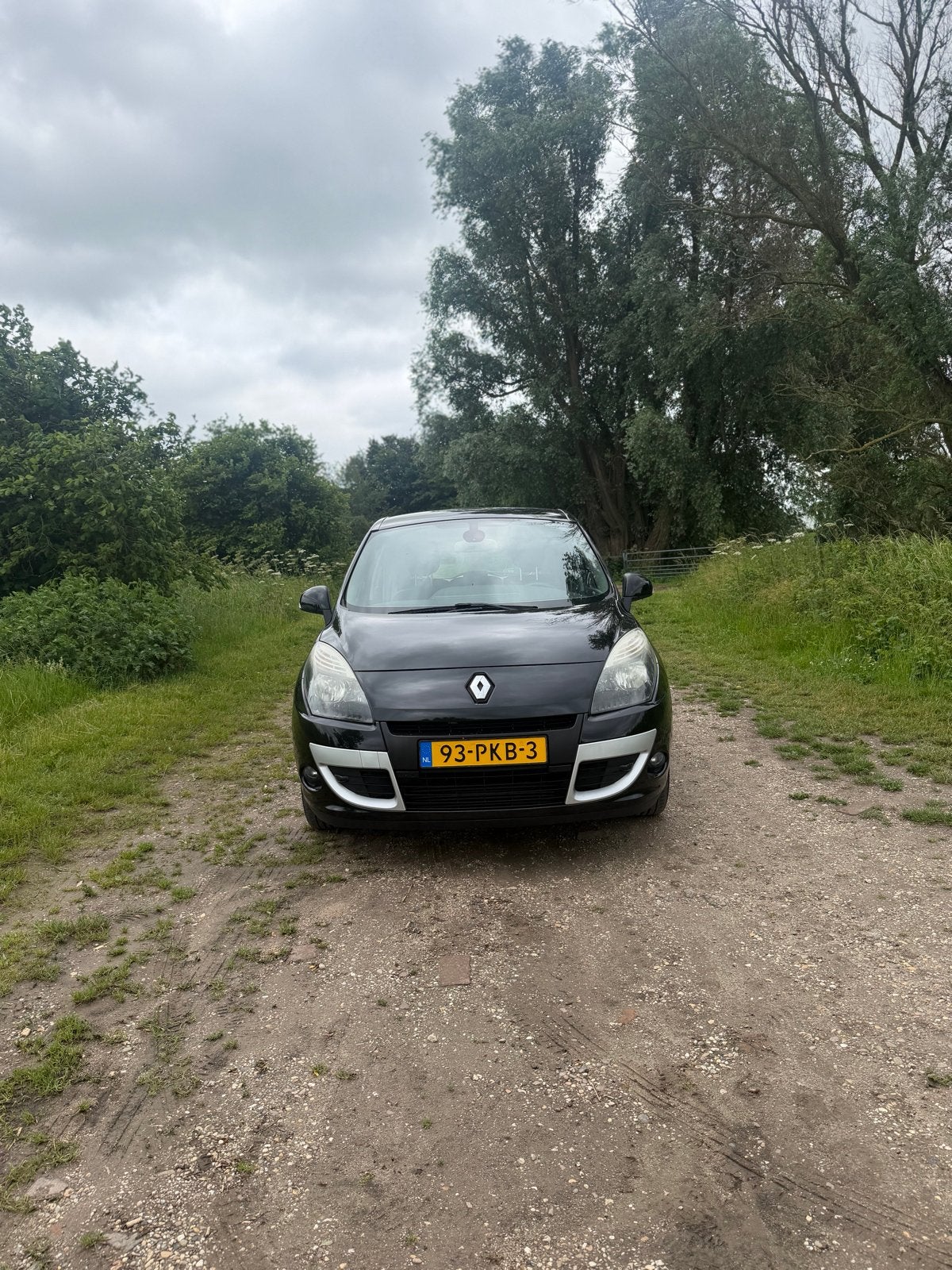 Renault Scénic 1.4 TCE 96KW 2011 Zwart, Voorwielaandrijving, 4 cilinders, Leder en Stof, Zwart