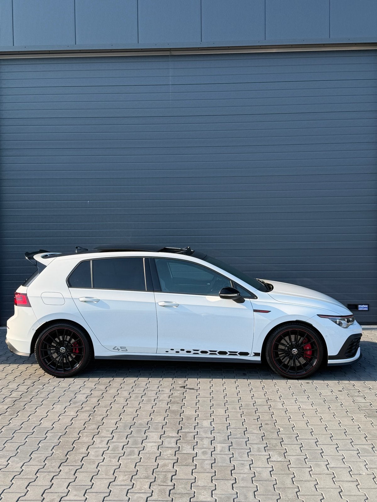 VOLKSWAGEN GOLF 8 GTI CLUBSPORT 45 EDITION LEDERSTOELKOELING, Auto's, 4 cilinders, 1984 cc, Wit, Leder