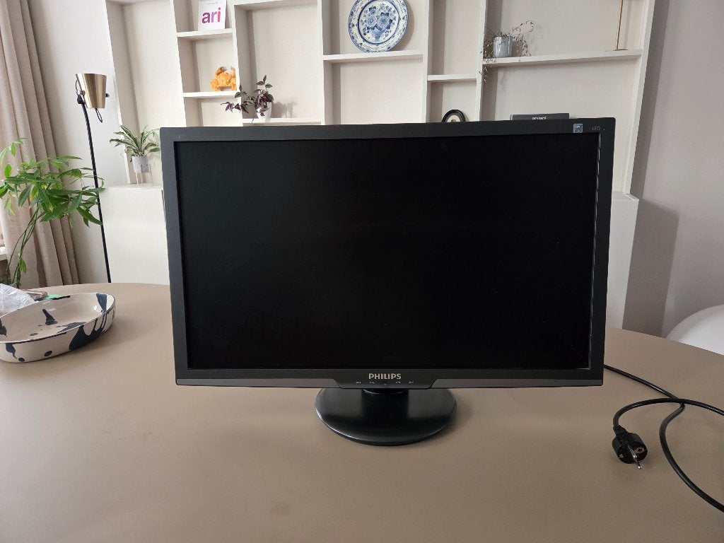 [Gratis] Philips monitor 273e3l, Computers en Software, Monitoren, Gebruikt, 60 Hz of minder, HDMI, Ingebouwde speakers, Kantelbaar