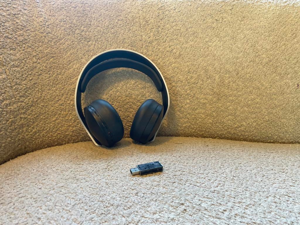 PlayStation Pulse 3D draadloze headset, Ophalen of Verzenden, Zo goed als nieuw