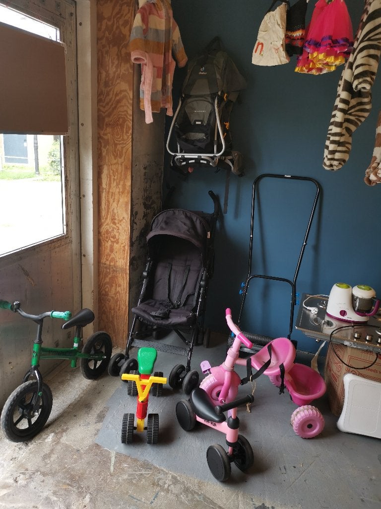 Foto 7 van Opslag uitverkoop, Diverse spullen te koop.