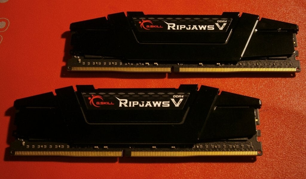 Foto 3 van 64gb DDR4-3600 GSkill Ripjaws V CL16 (2 x 32gb ) IN RGB SINK