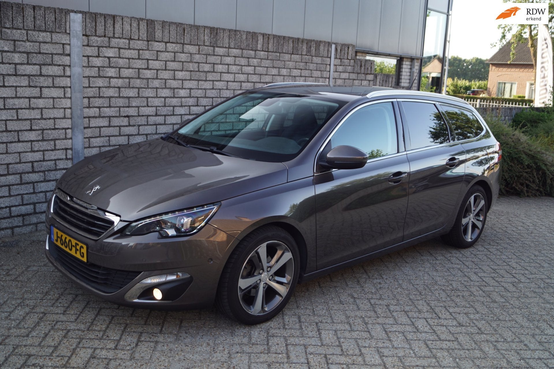 Peugeot 308 SW 1.2 PureTech Blue Lease Premium Sportst Stoel, Voorwielaandrijving, Stof, Gebruikt, 1199 cc