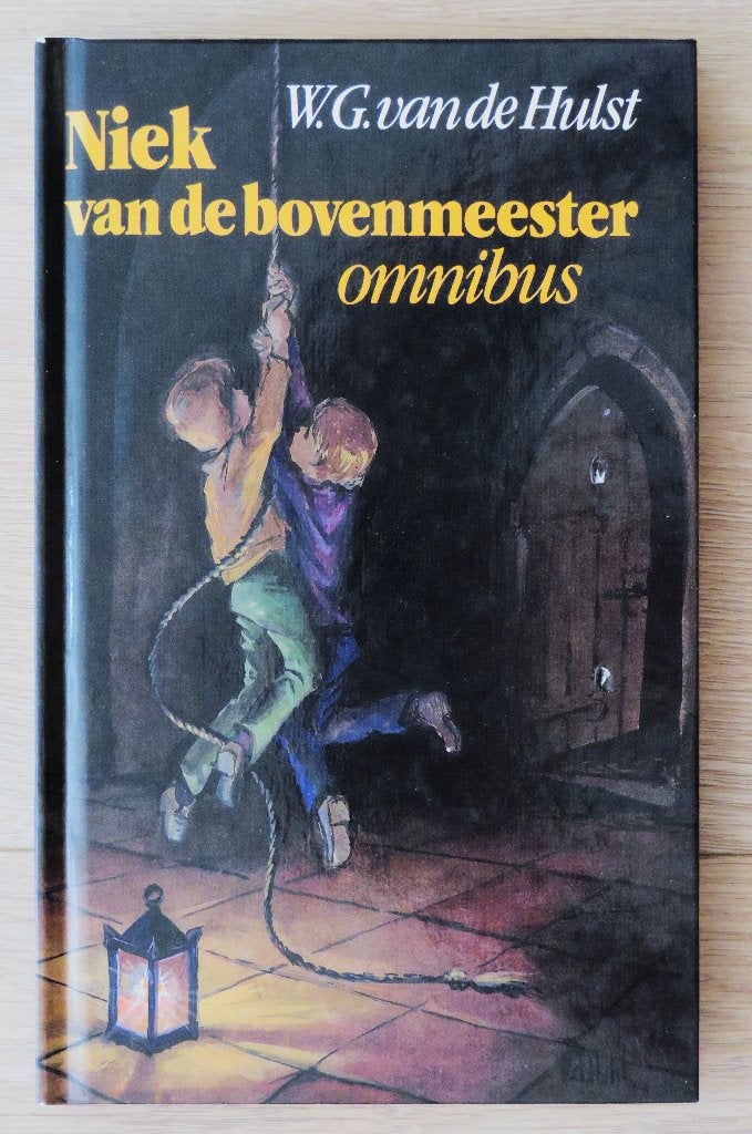 W.G. van de Hulst: Niek van de bovenmeester ( omnibus ), Ophalen of Verzenden, Gelezen