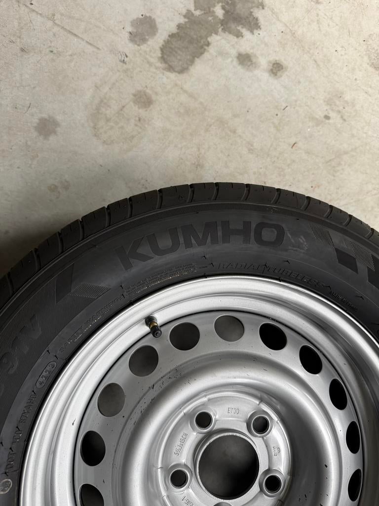 Nieuwe stalen velg met band voor caravan (reservewiel), Caravans en Kamperen, Camper-accessoires, Ophalen of Verzenden, Nieuw