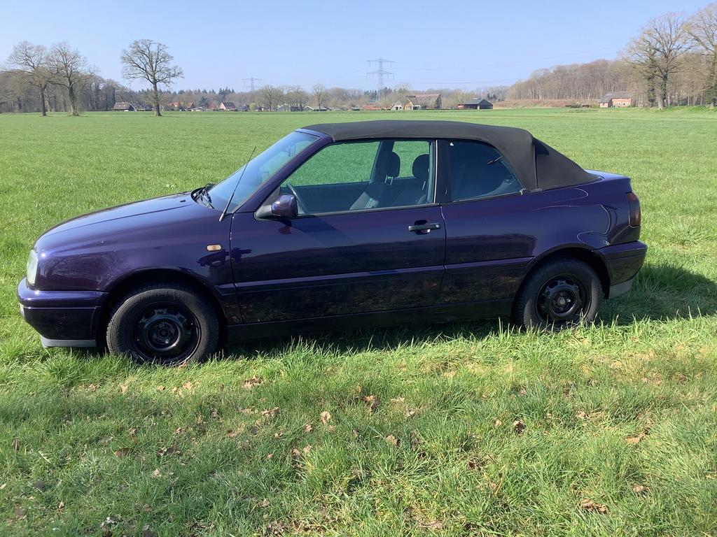Volkswagen Golf 1.8 Cabriolet 55KW E2 1997 Blauw, Voorwielaandrijving, 74 pk, 4 cilinders, Cabriolet