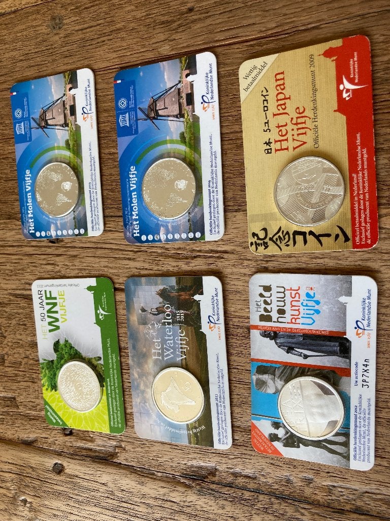 Herdenkingsmunt vijfje, Postzegels en Munten, Munten | Nederland, Ophalen of Verzenden, Koningin Beatrix, Euro's, Losse munt