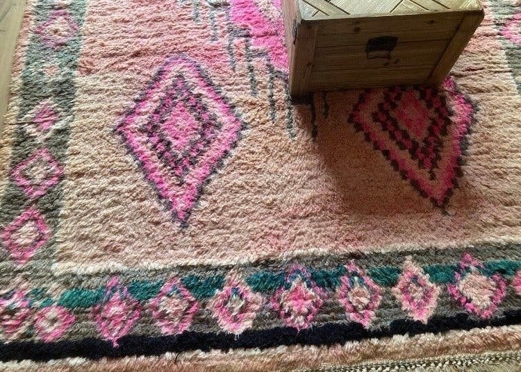 Vintage Marokkaans Vloerkleed 200x300 - Roze/Groen/Zwart, Ophalen, Zo goed als nieuw, 200 cm of meer, Roze