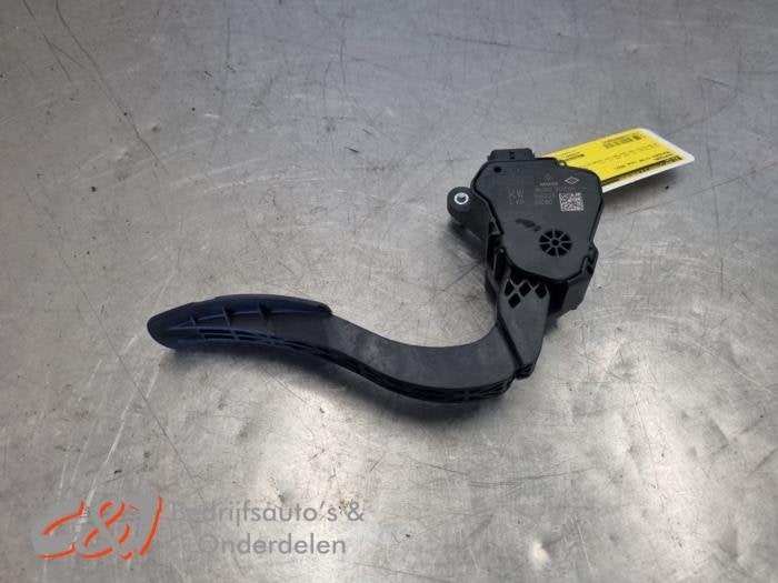 Gaspedaal van een Mercedes Citan