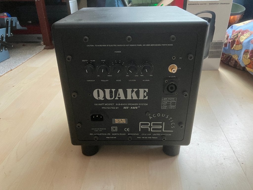 Rel Quake SubWoofer