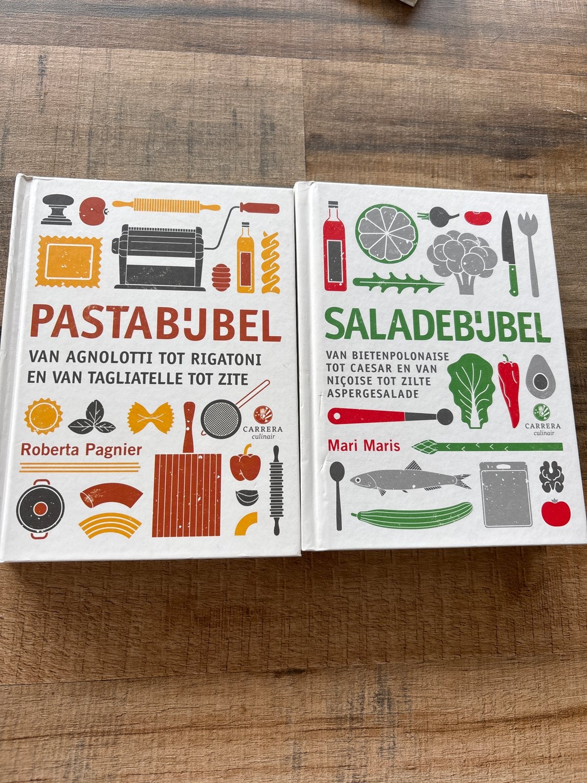 Pastabijbel & Saladebijbel, Ophalen of Verzenden, Zo goed als nieuw, Italië, Hoofdgerechten