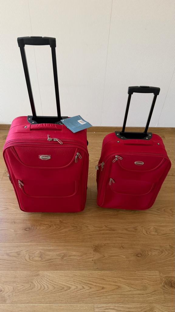 Set van 2 nieuwe rode koffers - Ideaal voor reizen, Ophalen, 30 cm of meer, Zo goed als nieuw, 60 tot 80 cm