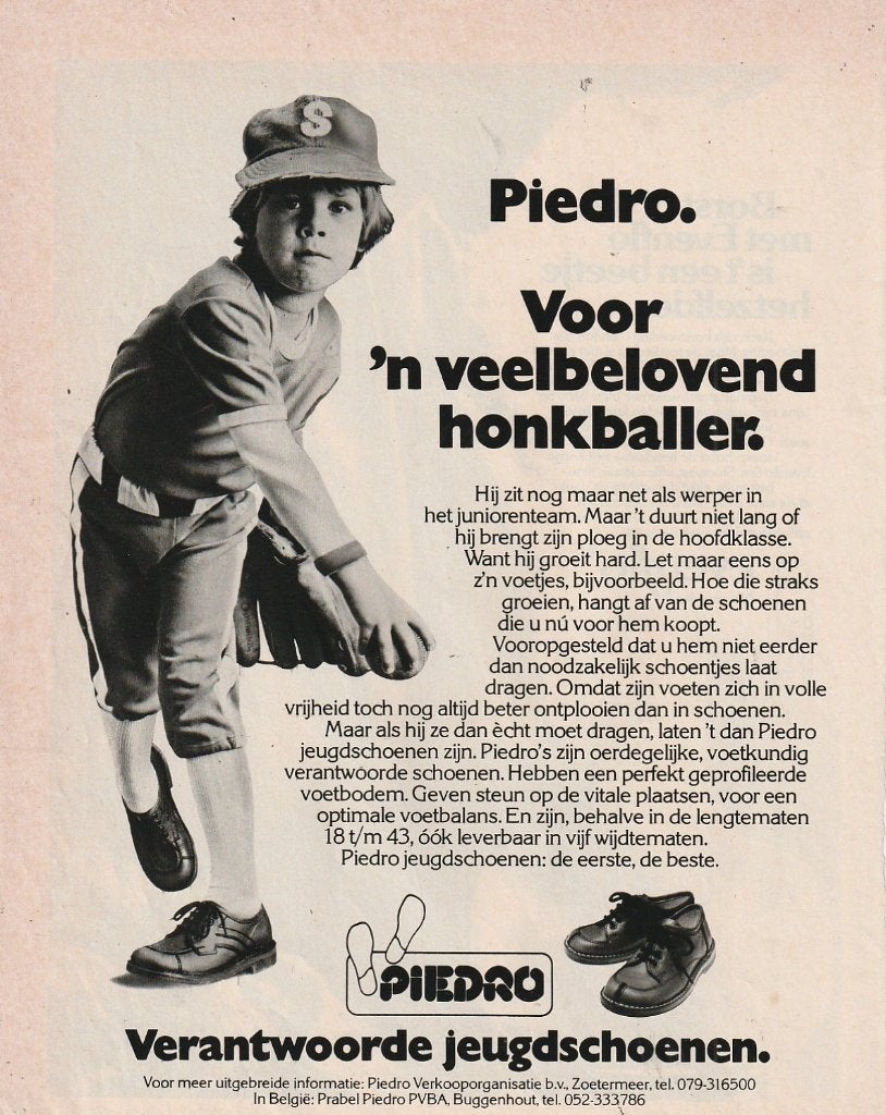 Retro reclame 1978 Piedro jongensschoenen jongetje honkbal, Verzenden, Overige typen