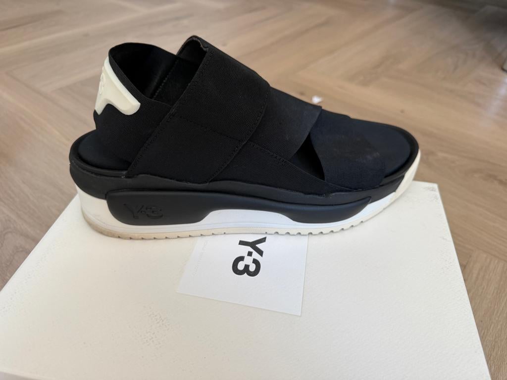 Y-3 Hokori Sandalen - mt 42 2/3, Ophalen of Verzenden, Zo goed als nieuw, Zwart, Sandalen