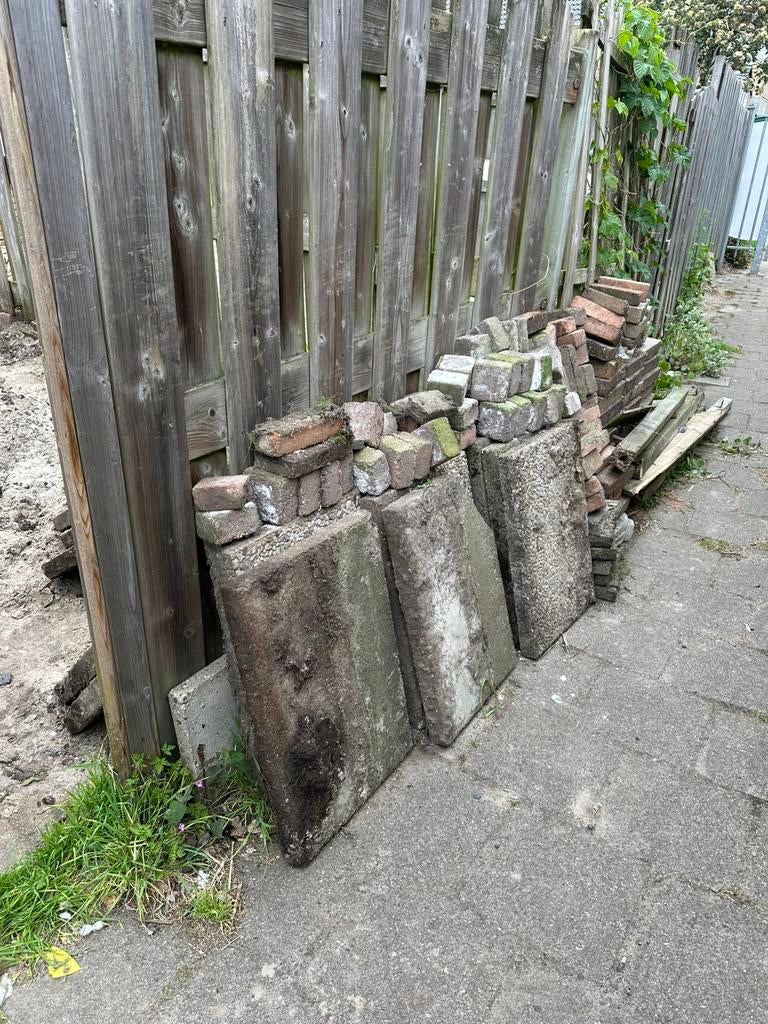 GRATIS. Diverse tegels en stenen, Tuin en Terras, Tegels en Klinkers, Ophalen, Gebruikt, Beton, Terrastegels