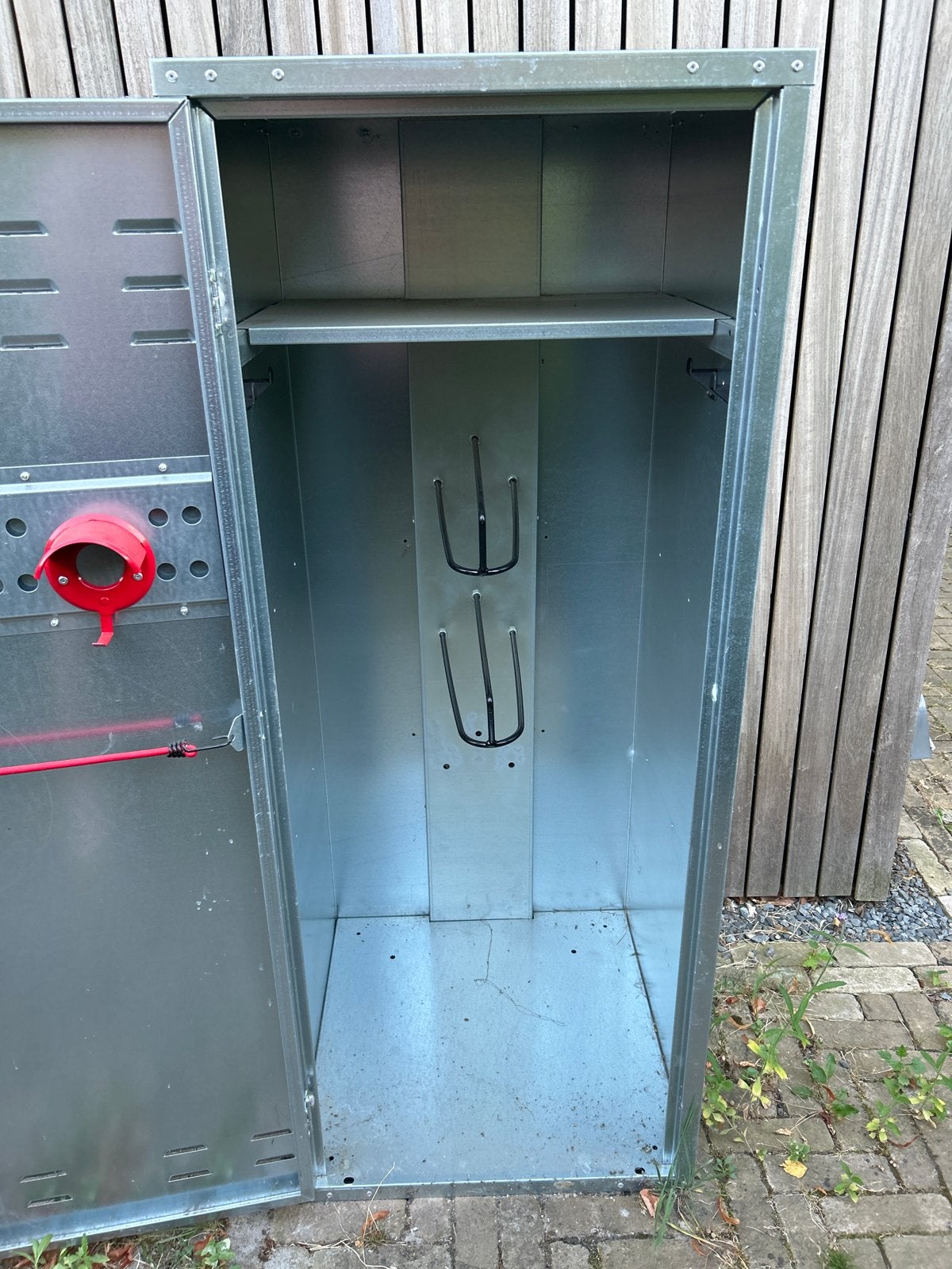 Zadelkast voor 2 zadels, Ophalen, Zo goed als nieuw