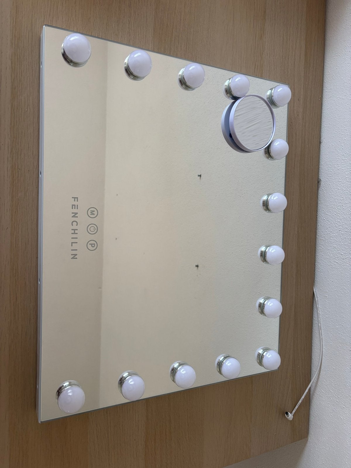 Fenchilin Spiegel 50x40 met Verlichting - Zo goed als nieuw, Ophalen, Zo goed als nieuw, Minder dan 100 cm, Rechthoekig