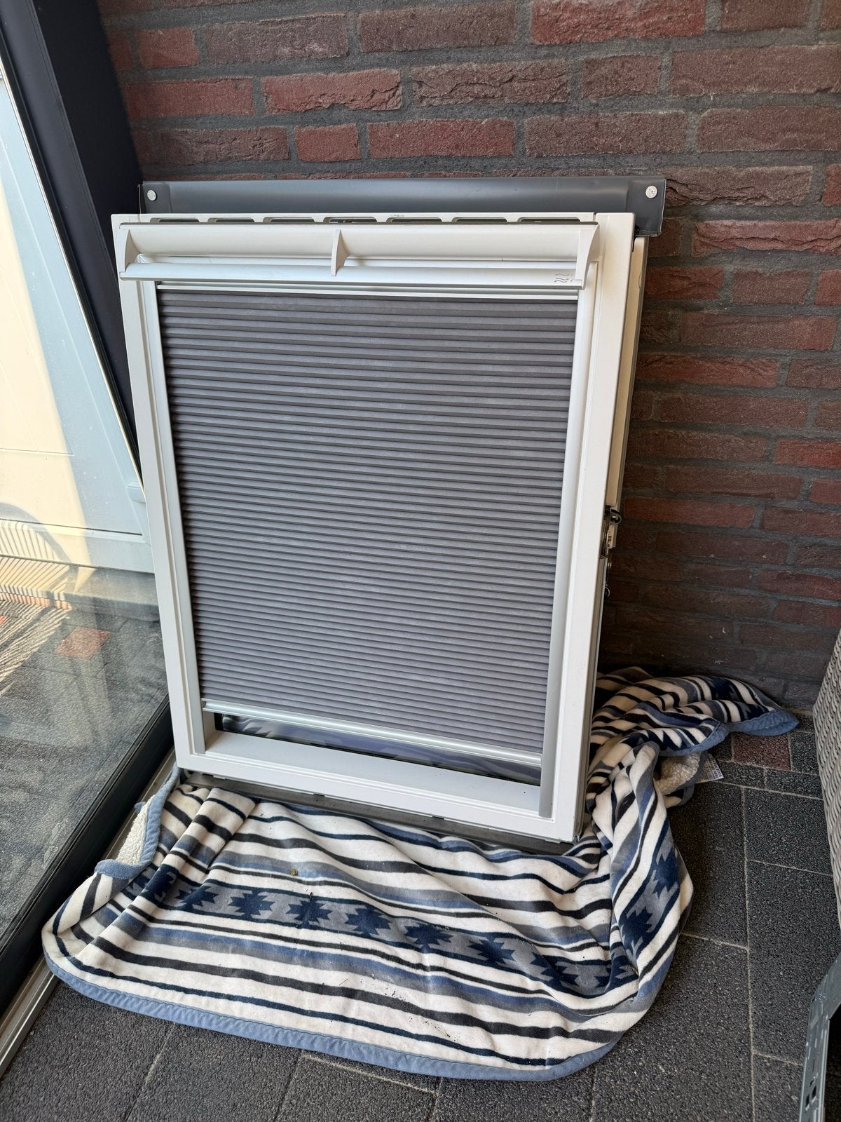 Velux Dakraam GGU MK04 met 2 Nieuwe EDW MK04 gootstuk, Ophalen, Minder dan 80 cm, 80 tot 120 cm, Nieuw