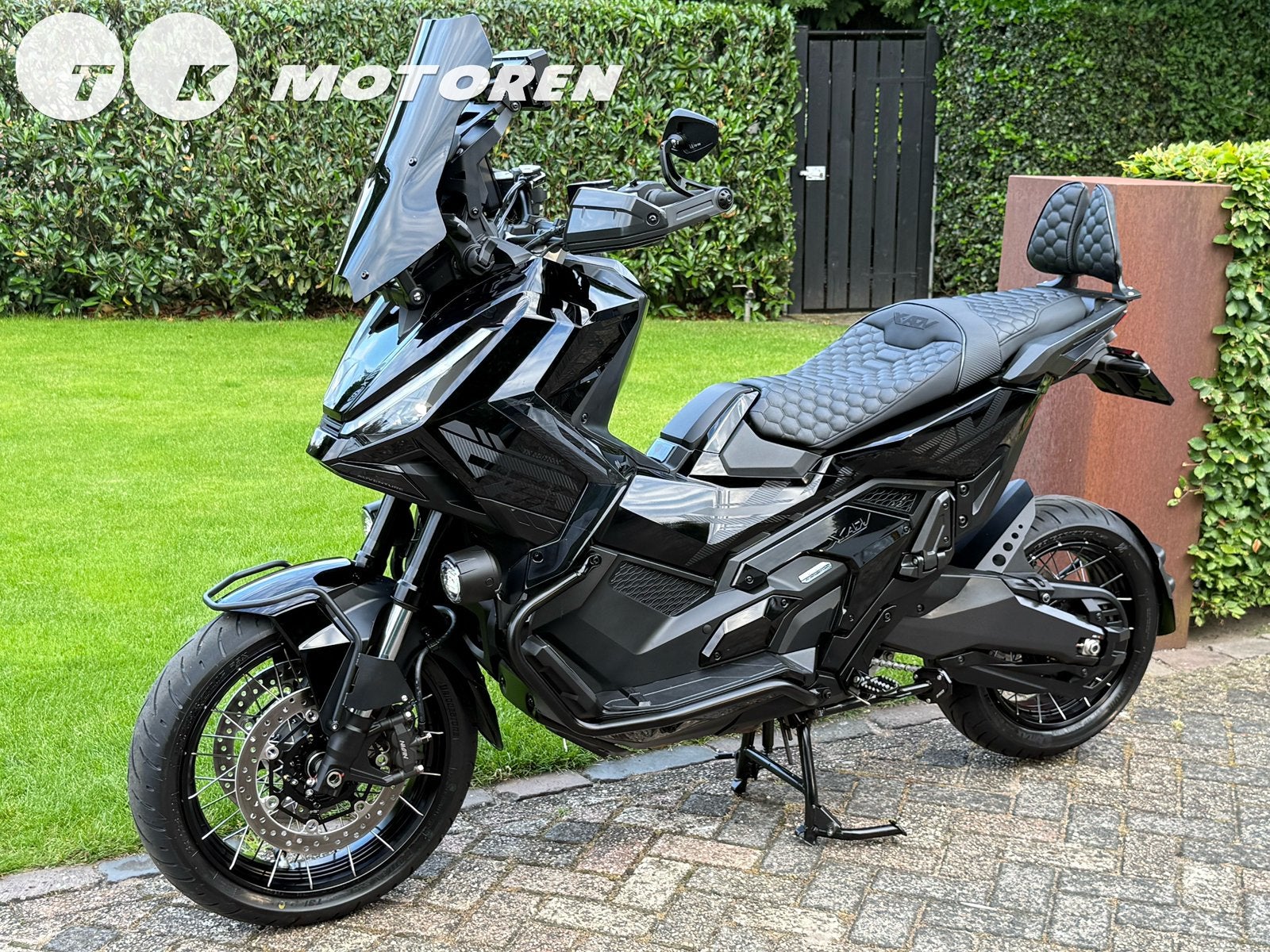 ⭐️2026 EXCLUSIEVE Honda XADV 750 FULL BLACK EDITION CARPLAY!, 750 cc, Occasion, Motorrijbewijs A, Bedrijf