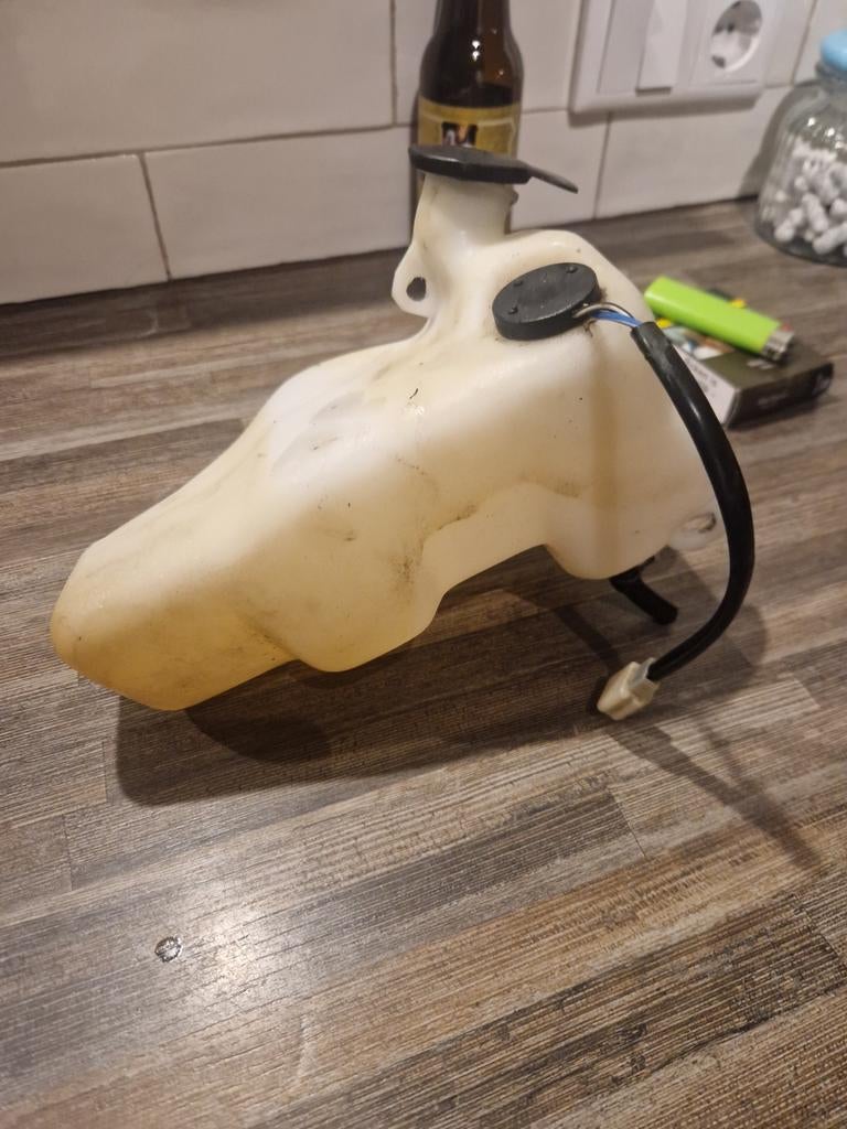Mengsmering tankje keeway focus, Fietsen en Brommers, Brommeronderdelen | Scooters, Ophalen of Verzenden, Overige typen, Overige merken