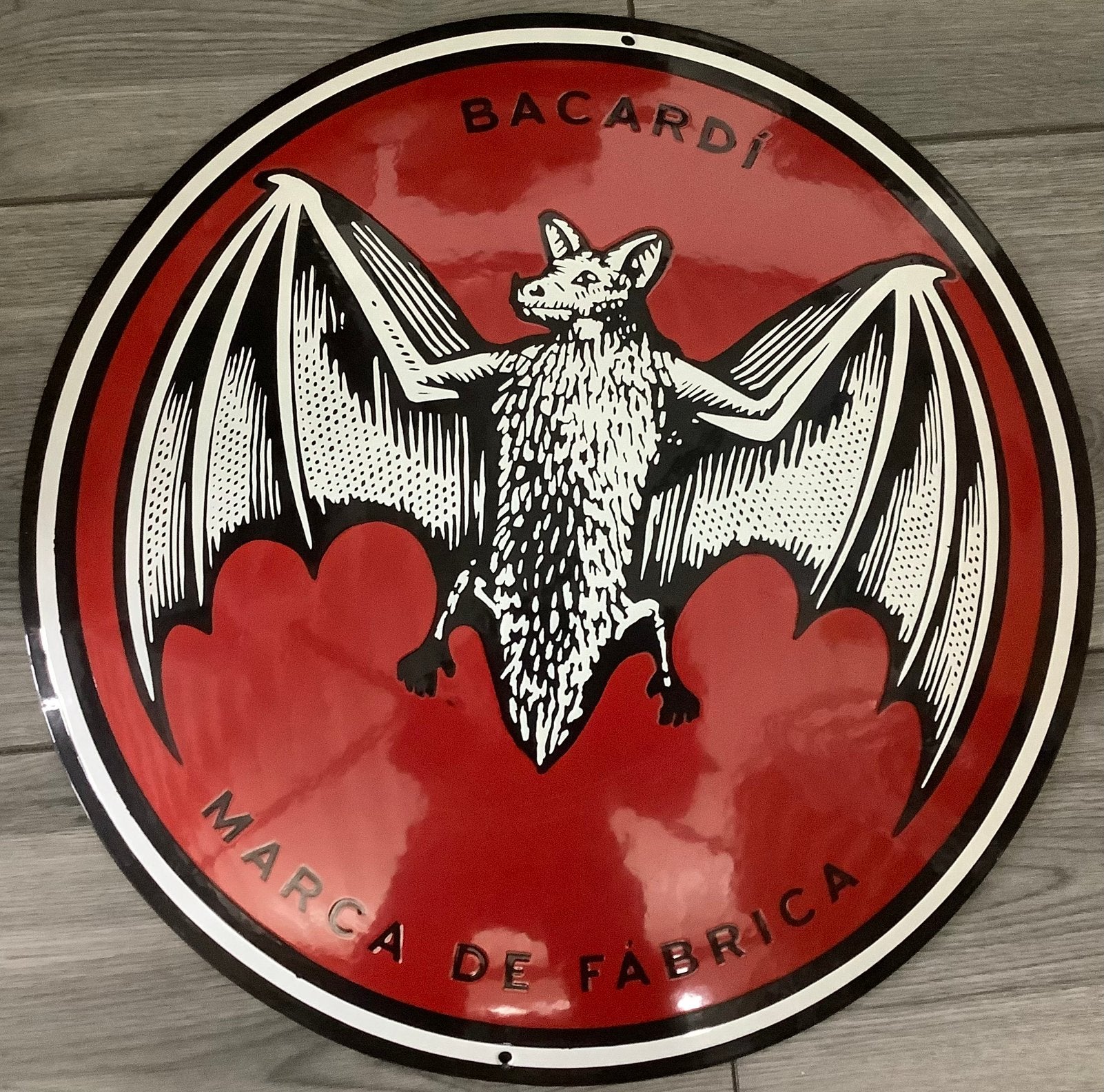 Emaille bord BACARDI groot formaat 50 cm, Verzamelen, Merken en Reclamevoorwerpen, Ophalen of Verzenden, Gebruikt, Reclamebord