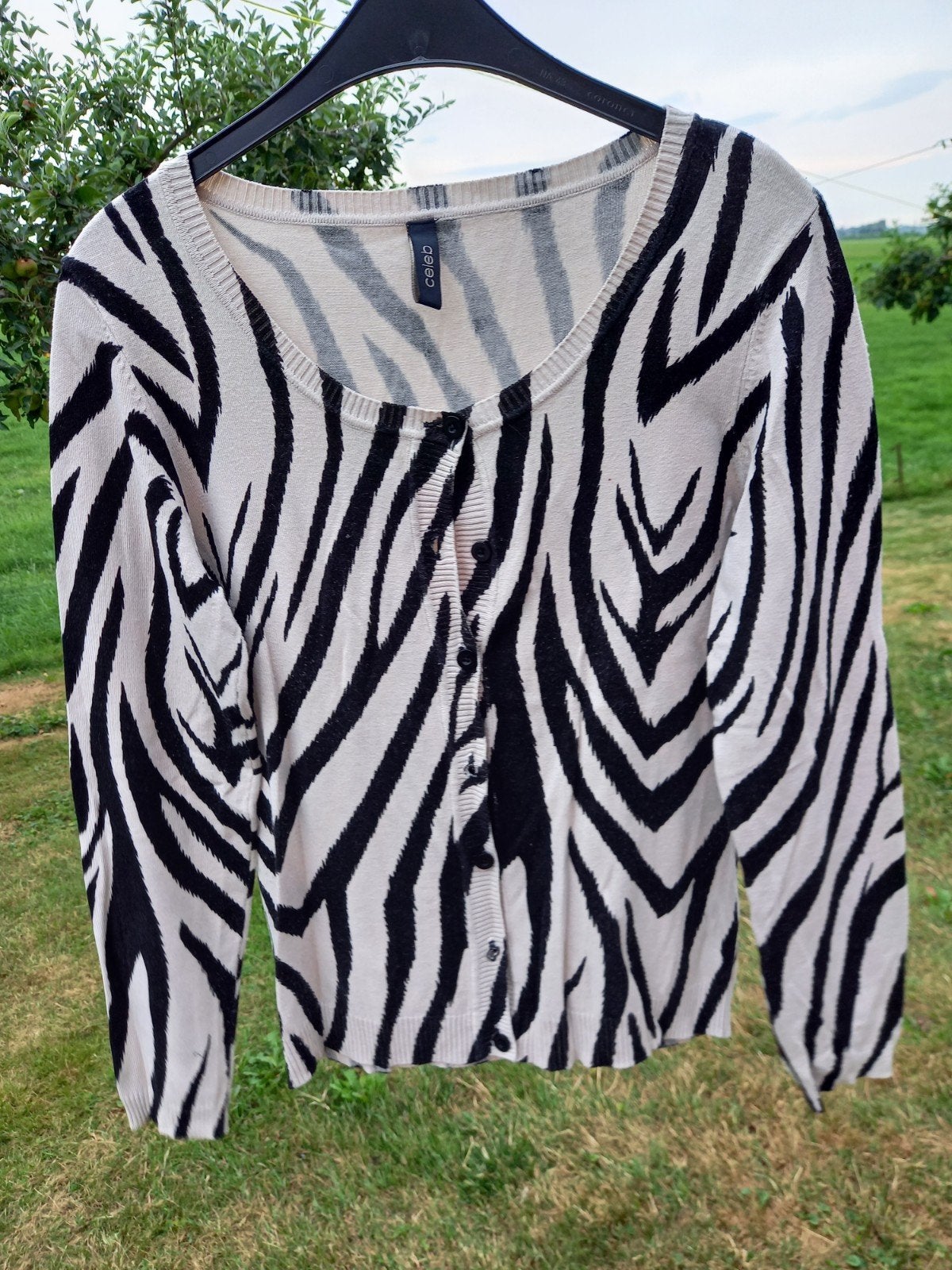 Tijgerprint vest " Celeb" maat M, Celeb, Beige, Zo goed als nieuw, Ophalen