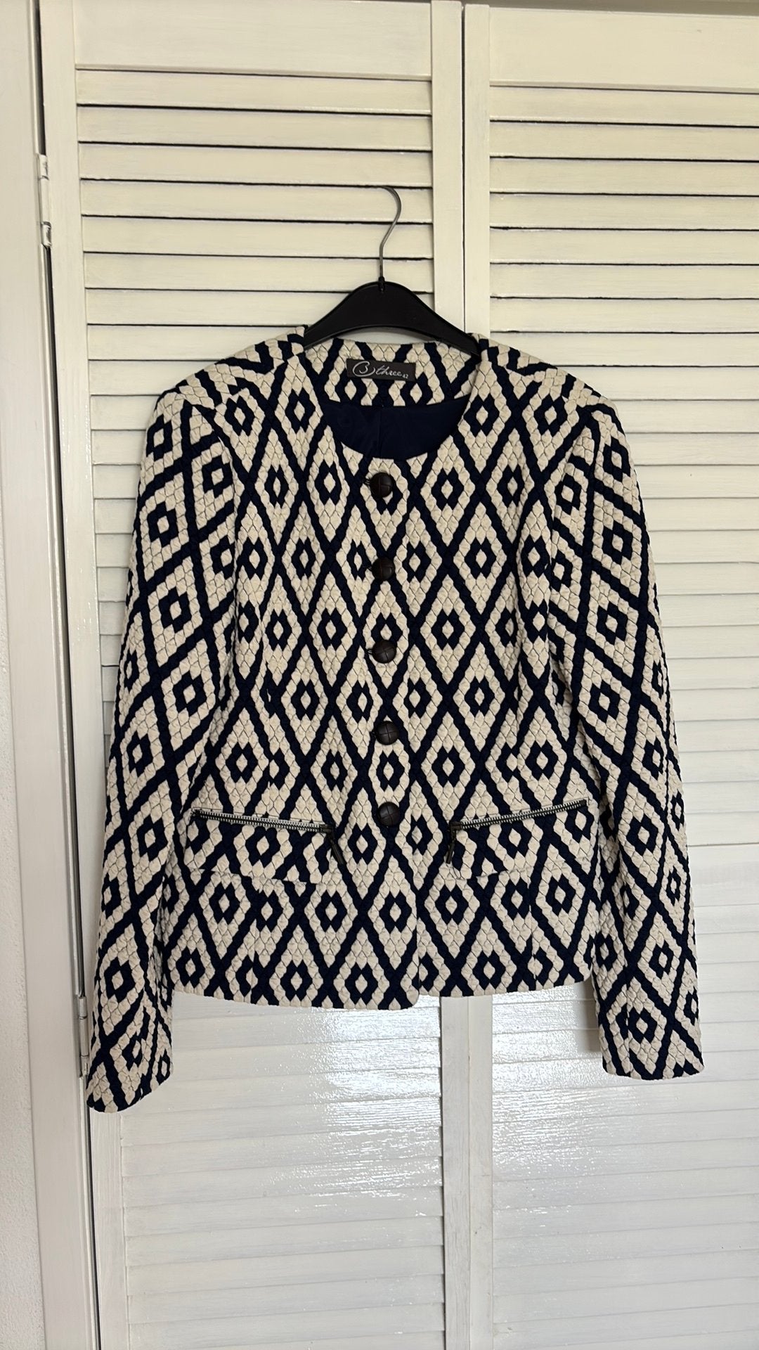 B three jasje maat 42, Kleding | Dames, Jasjes, Kostuums en Pakken, Ophalen of Verzenden, Zo goed als nieuw, Maat 42/44 (L), Blauw