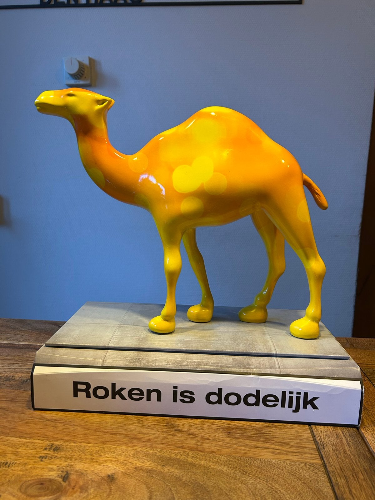 Camel beeld geel, Ophalen of Verzenden, Gebruikt, Overige typen
