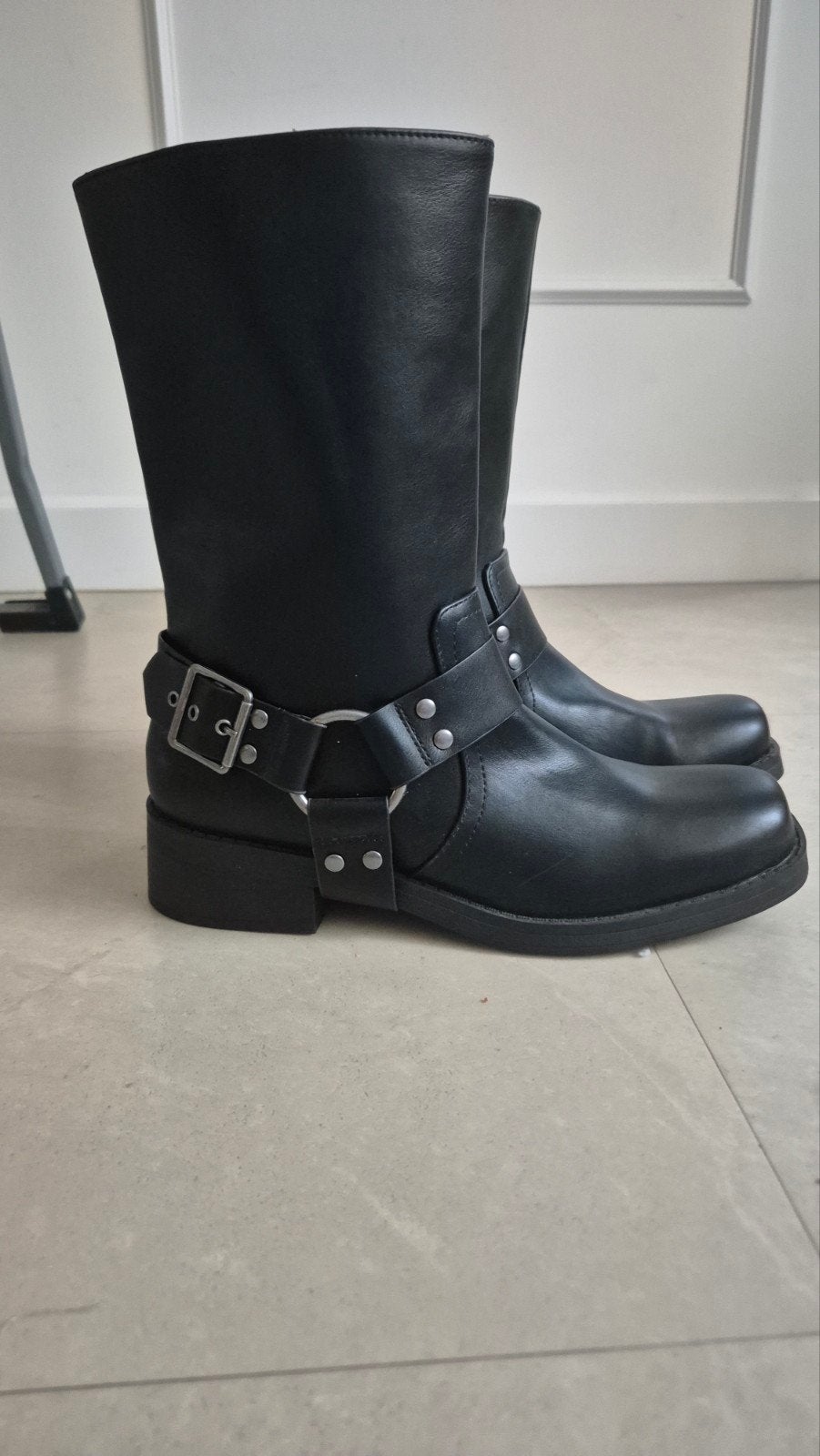 Zwarte Pull&Bear laarzen met gesp - Maat 38, Kleding | Dames, Pull&Bear, Zwart, Lage of Enkellaarzen, Nieuw